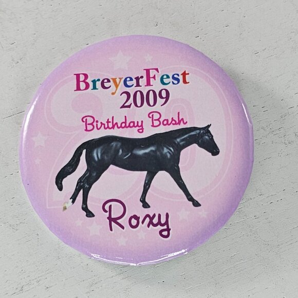 Breyerfest 2009 Birthday Bash Roxy Pink Button Pin - Picture 1 of 4